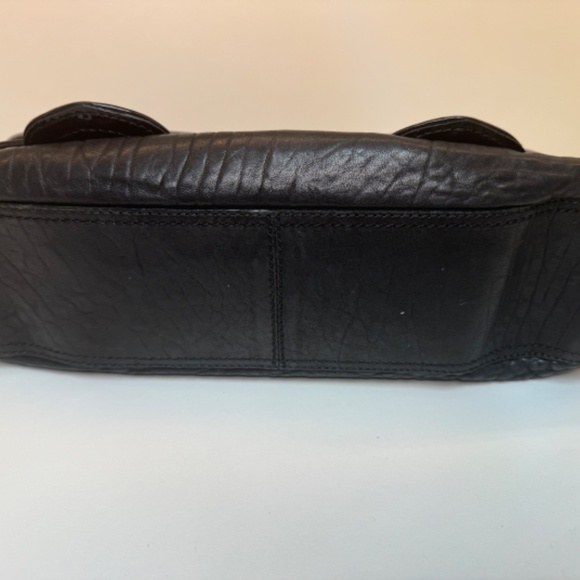 FENDI BLACK GRAINED LEATHER B BAG - Picture 3 of 5